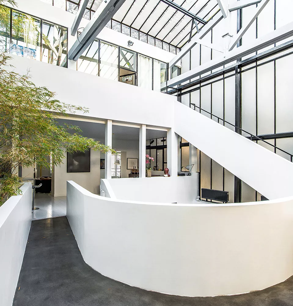 Local professionnel très lumineux dans le 17e arrondissement de Paris