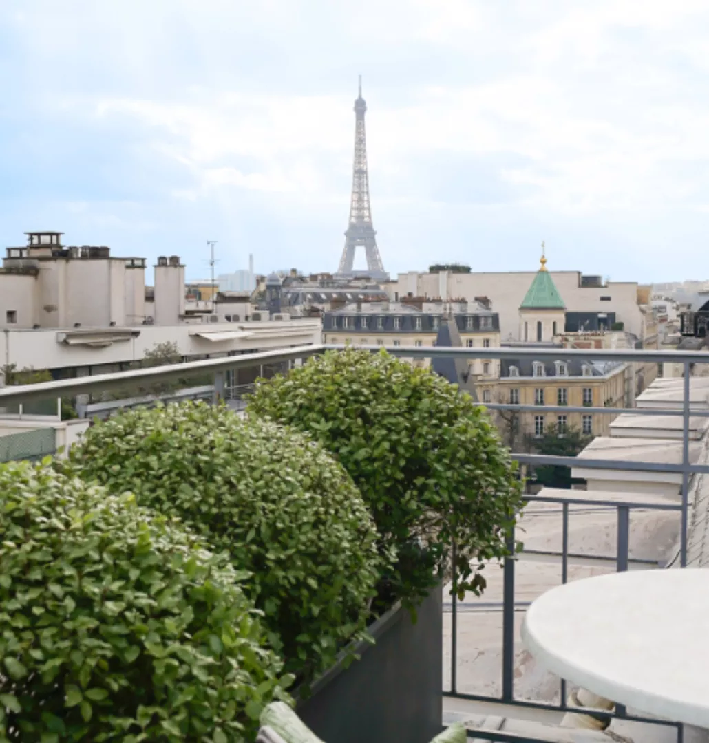 terrace-penthouse-view-eiffel-tower