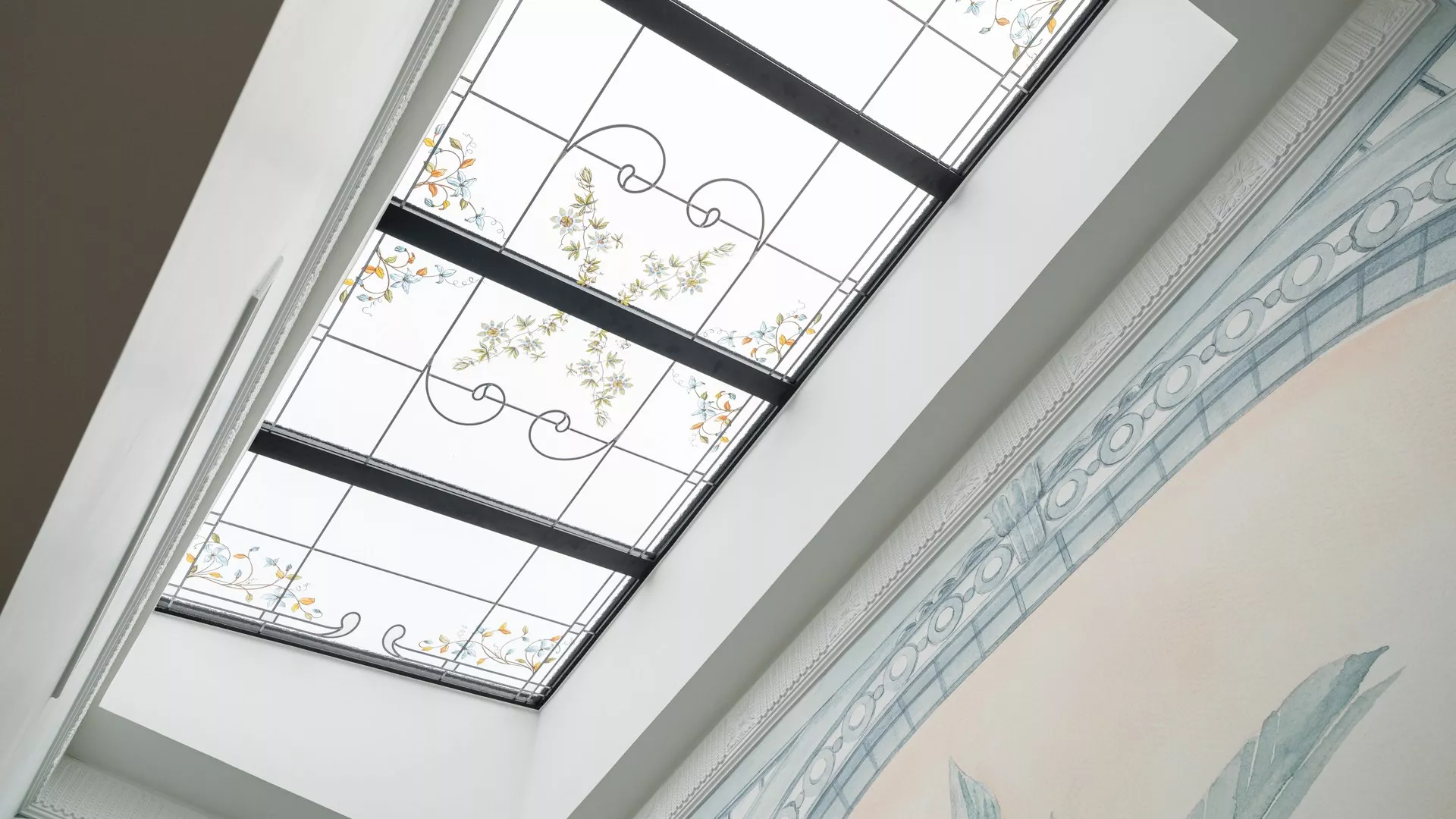 Photo of the glass roof of the private mansion renovated by Kyka