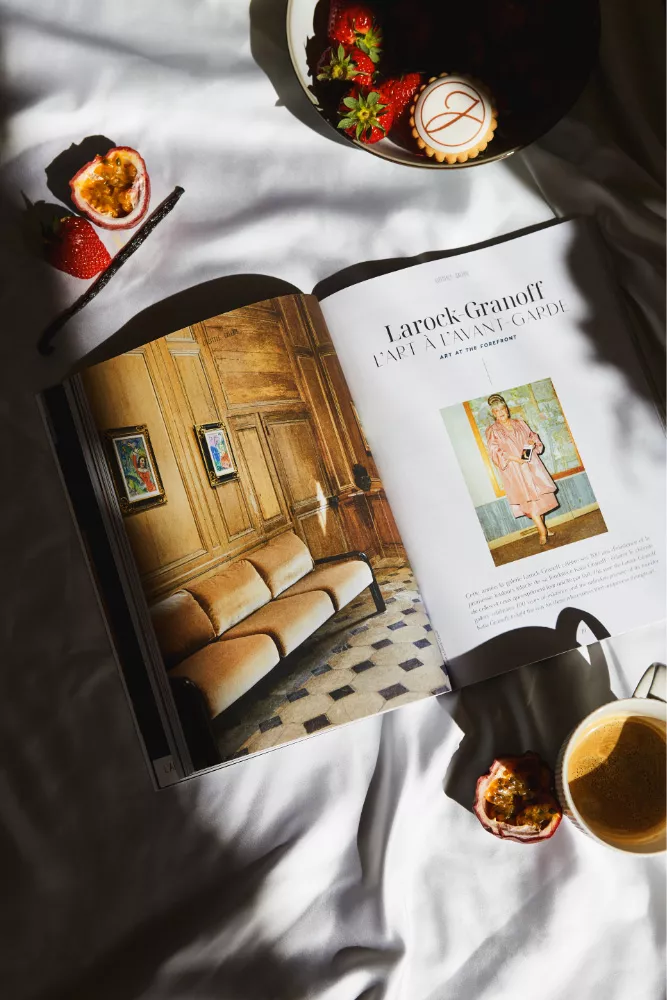 Le Junot Magazine ouvert sur la page galerie